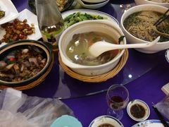 -沁园春酒店(沿河街店)