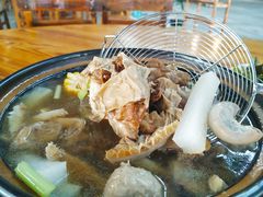 -五指山生态小黄牛(皮皮虾海鲜广场店)