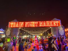 -席娜卡琳火车铁道夜市