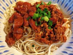 招牌辣肉干拌面-辣肉面大王(天平路店)