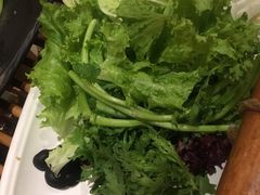 -老牌坊云南鱼豆花火锅(爱建店)