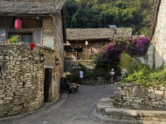 -高荡千年布依古寨旅游景区