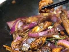 -胡须佬鸡煲四季火锅店(石厦西村直营店)
