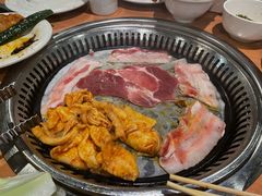 -汉丽轩韩式自助烤肉(大学城龙湖U城天街A馆店)