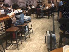 大堂-星巴克(重庆火车北站北广场II店)