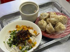 -高师傅特色米粉汤包(建设路店)