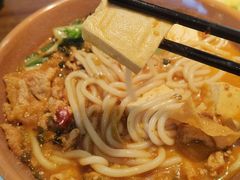 -云海肴·汽锅鸡·云南菜(天山百盛优客店)