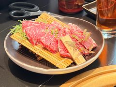 -山川小町·极番烧肉(新地假日广场店)