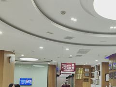 -雅悦齿科(顾村公园店)