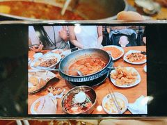 -喇喇排骨火锅·传统韩式脊骨汤(望京西园总店)