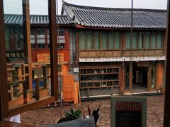 -猫的天空之城概念书店(丽江古城饮玉巷店)