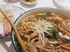 -镇南锅盖面馆(解放路店)