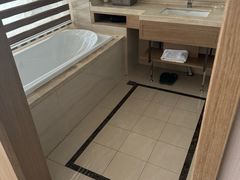 -兴芮温泉度假区