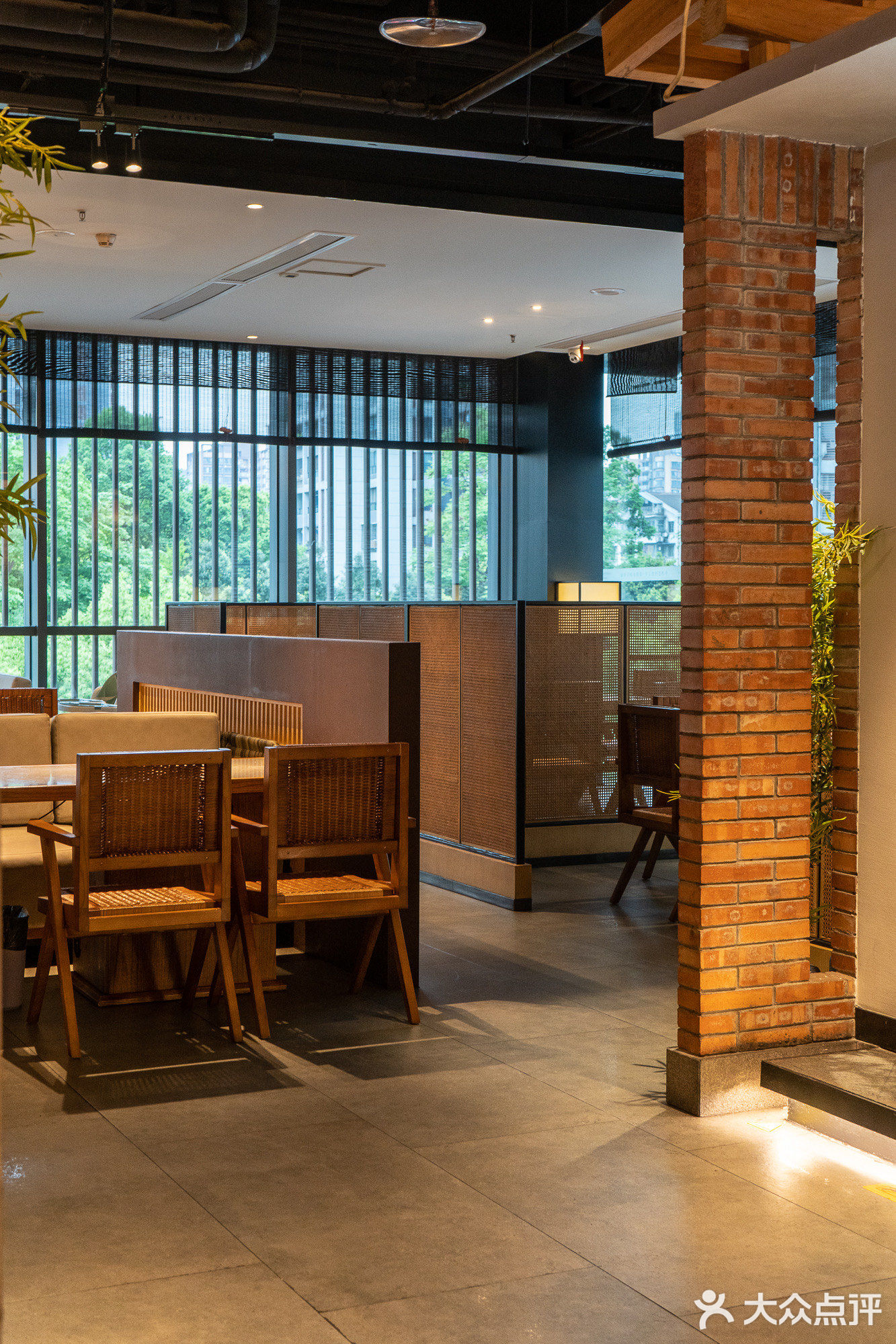 重庆探店！春天怎么能少的了美味的火锅