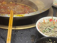 -沸炉重庆老火锅(军事博物馆店)