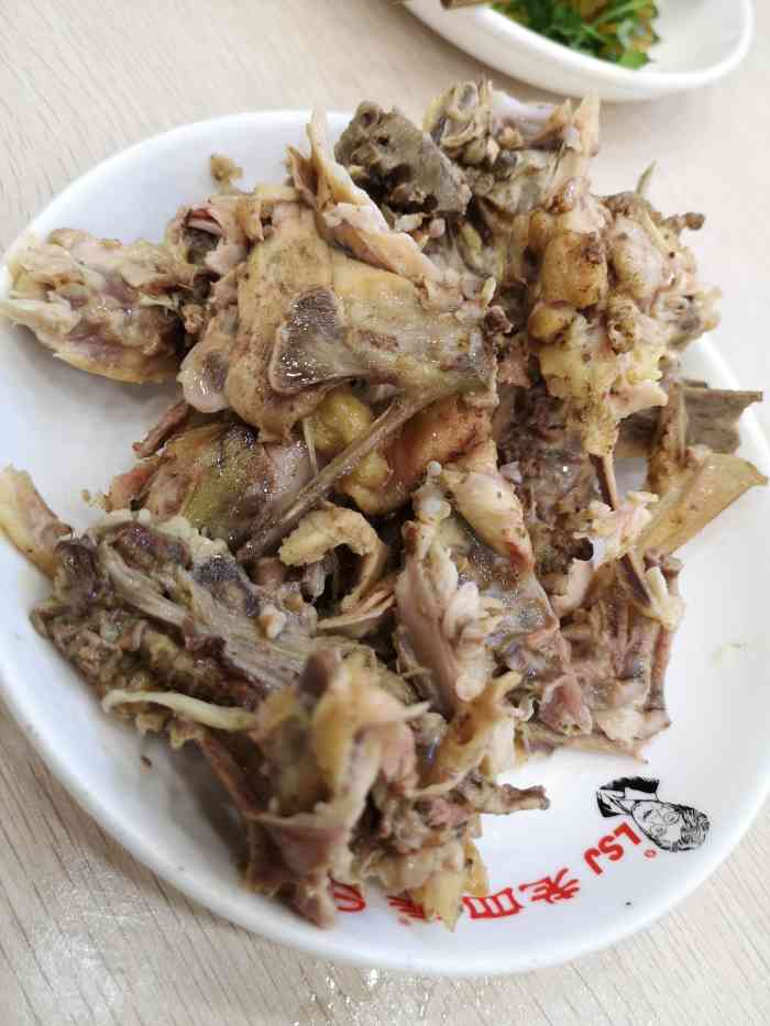 老四季(二部)-"面条口味差了点,主要是汤没什么味道,鸡架.