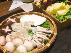 绣球菌-盡膳口福跷脚牛肉火锅(合生汇购物中心店)