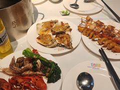 -领鲜活海鲜榴莲自助火锅(东门店)