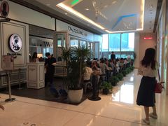 等位区-Dazzling Cafe 蜜糖吐司专卖店