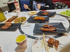-哈尔滨烧烤·山河村铁锅炖(交大店)