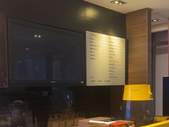 -麦当劳(汉口火车站候车室店)
