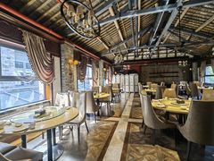 -铜锣湾·有麝自然香(重庆新天地店)