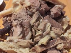 -蒙艾里民族传统菜蒙餐