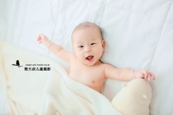 -憨大叔摄影馆80店连锁(诸暨店)