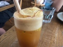 苹果百香果苏打-BOR Eatery(安福路店)