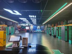 -极限PLAY运动娱乐新世界·团建派对潮玩休闲馆·室内蹦极高空游乐园