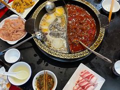 -重庆三峡火锅城(梅林店)