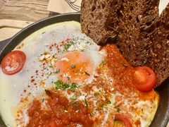 甜椒北非焗蛋-Common Table · Brunch & Coffee