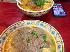 -金杨拉面王小吃面馆·牛三宝面·红烧牛肉粉