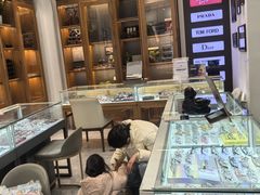 -回瑞眼镜·蔡司·依视路官方授权店(广益路万达店)
