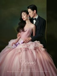 -雪中彩影婚纱摄影·微光艺术中心