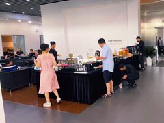 -奔驰上海利星(七宝店)