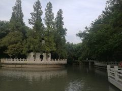 -汇龙潭