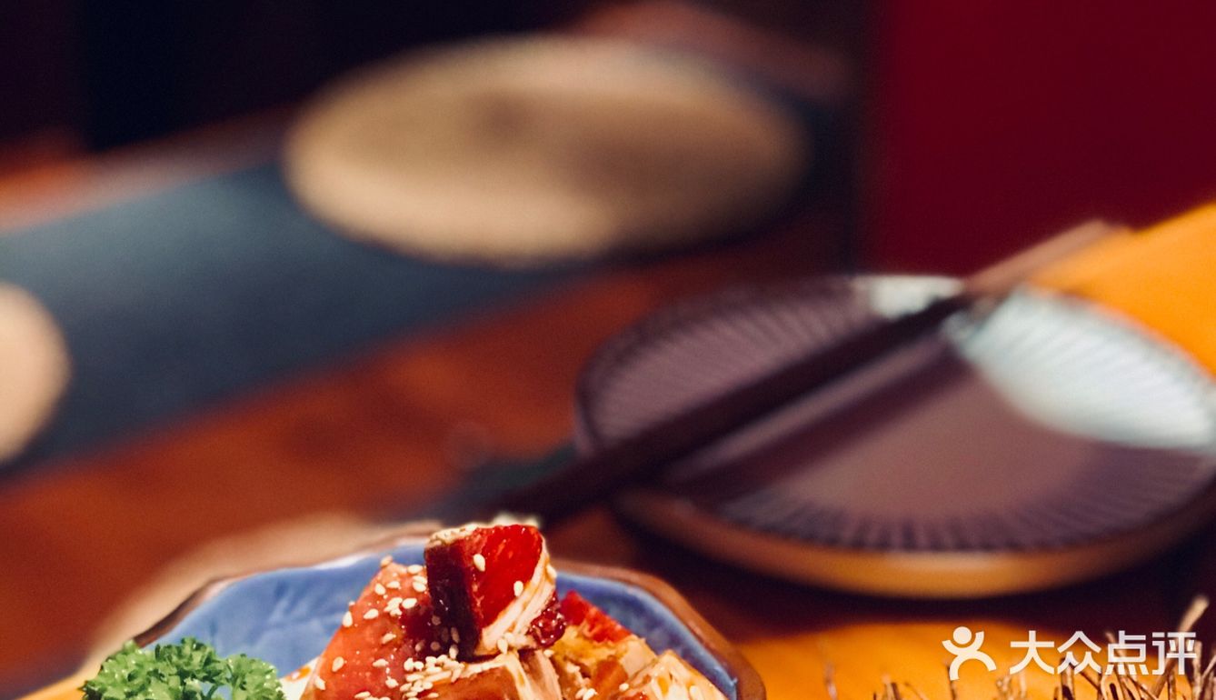 满树烂漫樱花下，炭火烤肉茨木烧