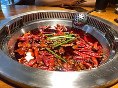 -城墙拐拐火锅(三峡广场黑金冠店)