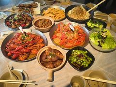 -巴厘龙虾·榜首油焖大虾(音乐学院·沿江酒馆店)