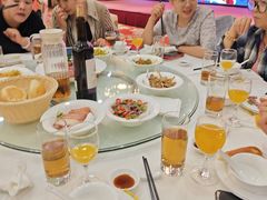 -山明水秀大饭店