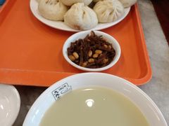 猪肉大葱包子-天兴居(鲜鱼口街店)