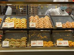 面包甜点陈列柜-月枫堂(长春这有山店)