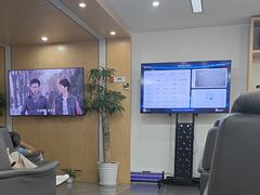 -弘仁宝佳比亚迪4S店(宝山旗舰店)