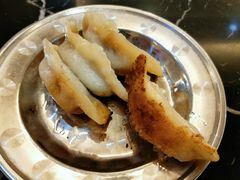 牛肉锅贴-清真·玛丽亚新疆菜主题餐厅(浙江中路店)