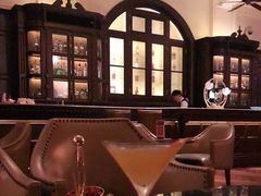 -LONG BAR 廊吧(外滩华尔道夫酒店)