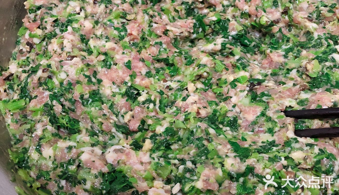 最爱自己活馅儿包馄饨，白白胖胖大元宝！