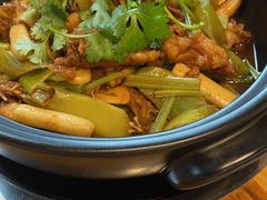 -重庆鸡公煲·青锅花椒鱼(牡丹江路店)