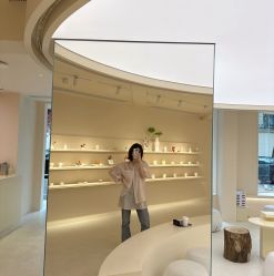 -SALON DE VANHADA