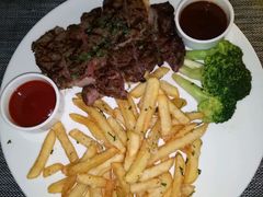 -WOLFGANG PUCK KITCHEN & BAR(迪士尼小镇店)